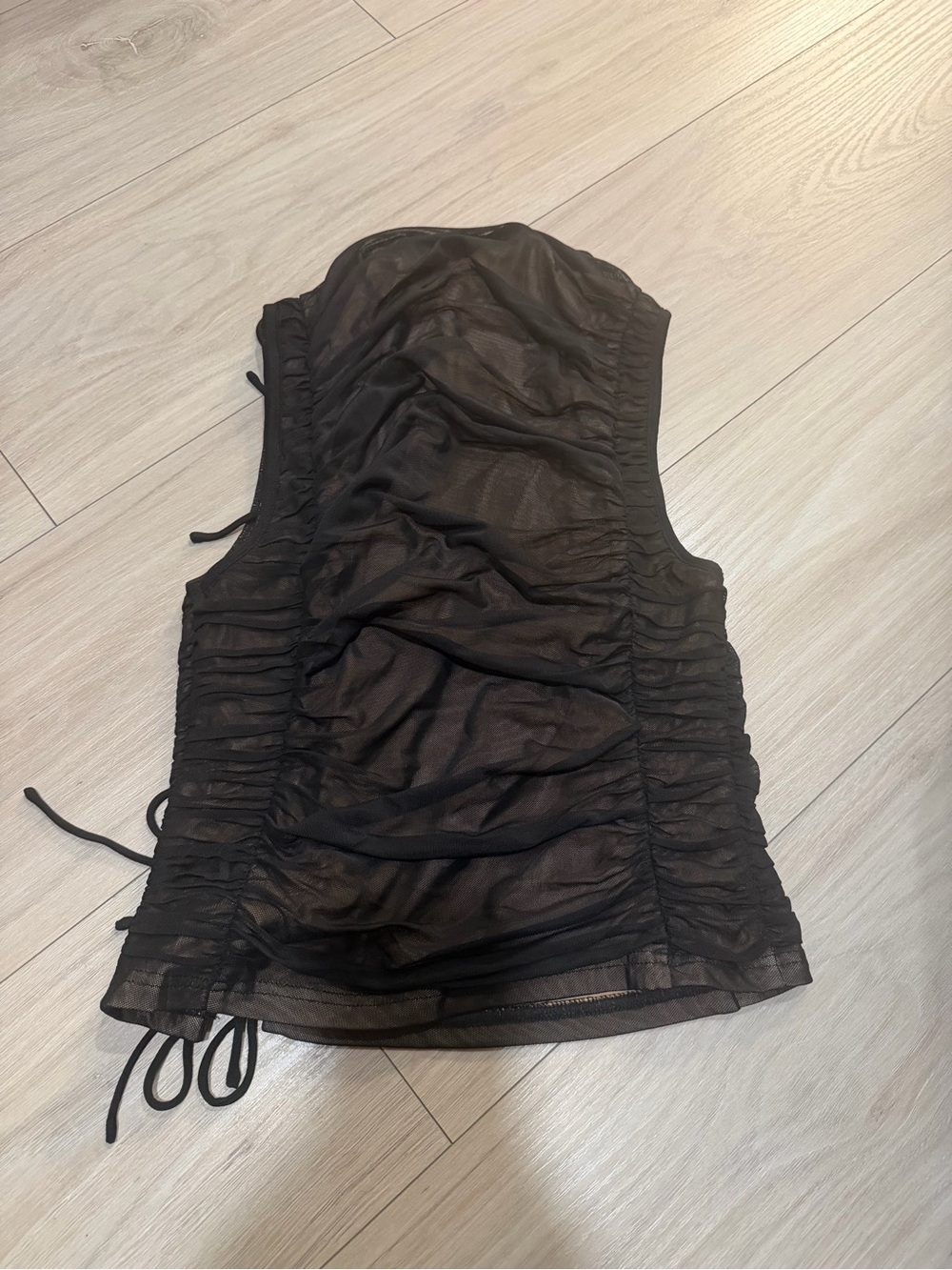 Superdown Gabbie Ruched Top - Picture 7 of 8